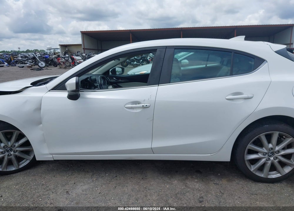 2017 MAZDA 3 VIN: 3MZBN1M39HM142633