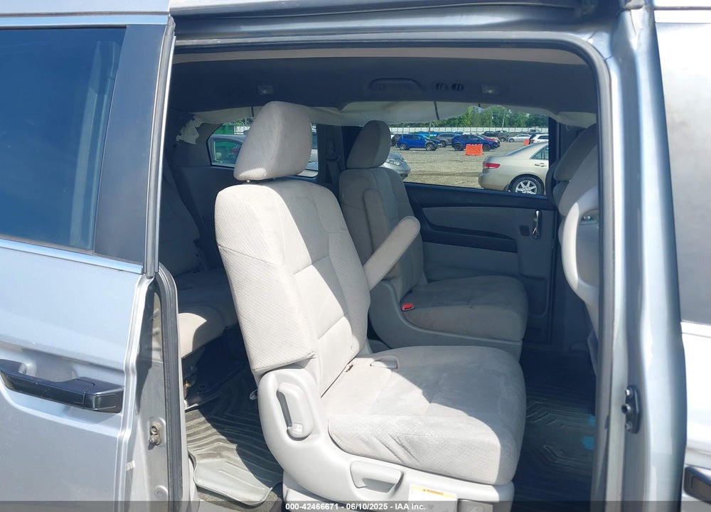2016 HONDA ODYSSEY LX VIN: 5FNRL5H25GB105727