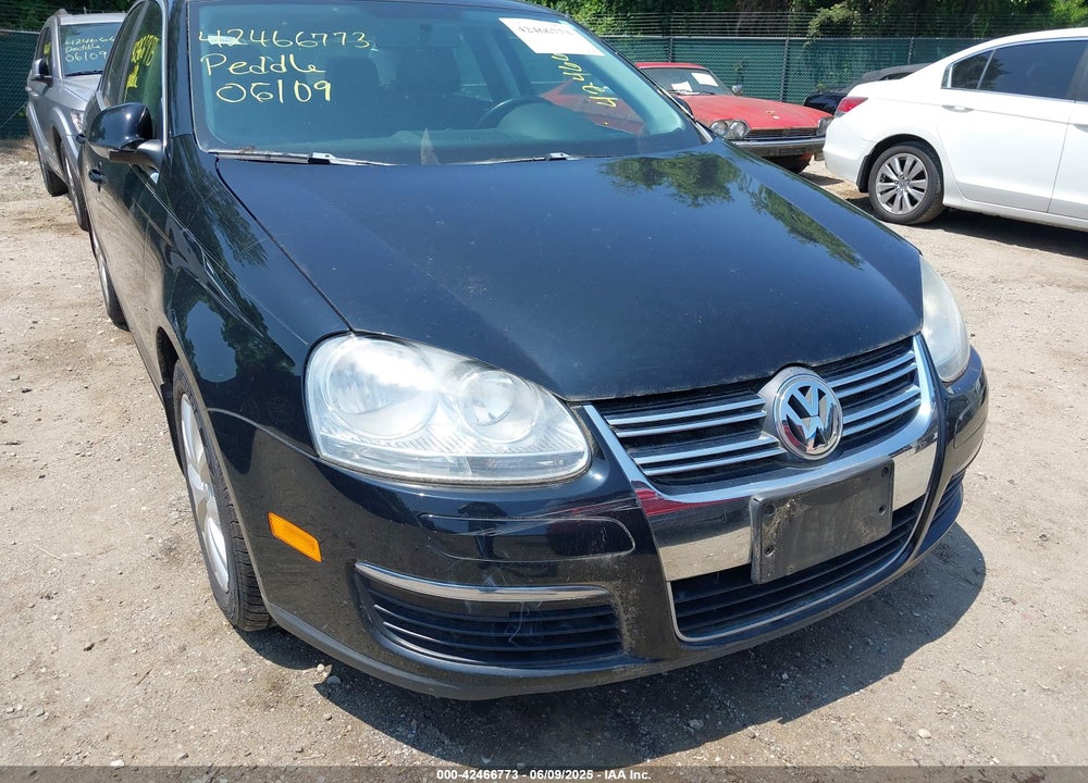 2010 VOLKSWAGEN JETTA VIN: 3VWRZ7AJ9AM042787