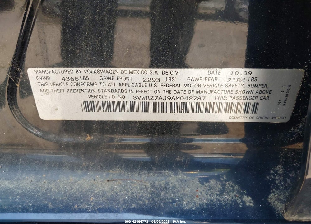 2010 VOLKSWAGEN JETTA VIN: 3VWRZ7AJ9AM042787