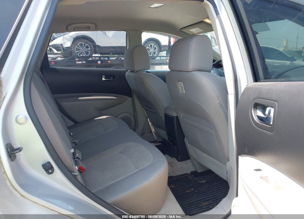 2013 NISSAN ROGUE S VIN: JN8AS5MV1DW631784
