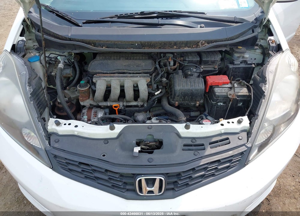 2013 HONDA FIT SPORT VIN: JHMGE8H59DC057430