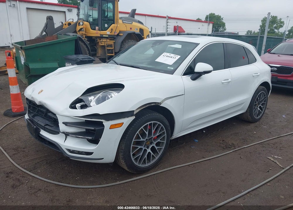 2015 PORSCHE MACAN VIN: WP1AF2A5XFLB93921