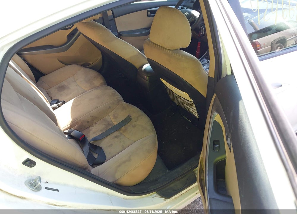 2013 HYUNDAI ELANTRA GLS VIN: 5NPDH4AE0DH331939