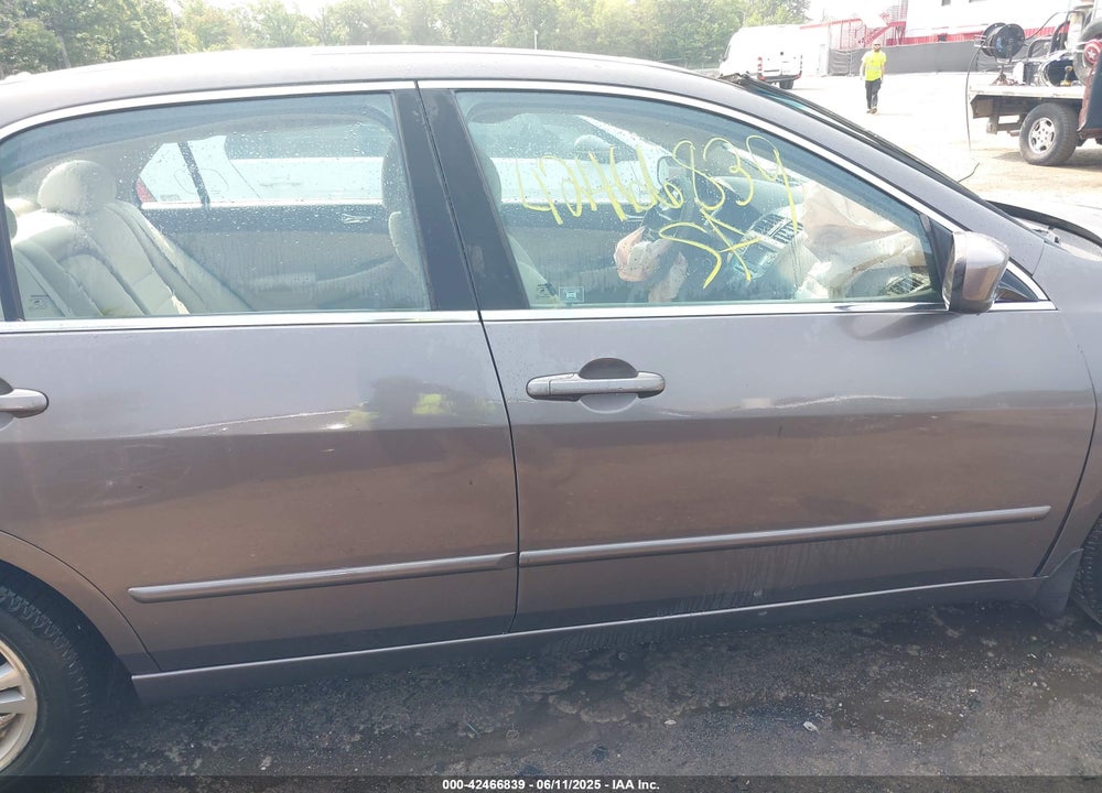 2007 HONDA ACCORD VIN: 1HGCM56727A053632