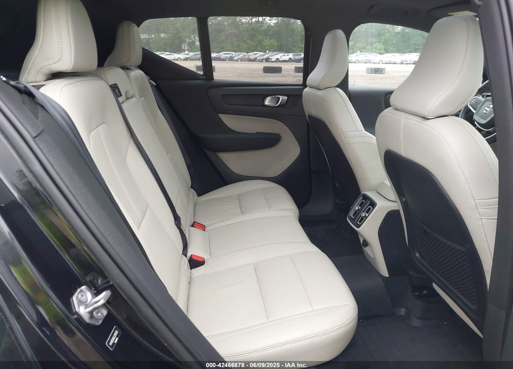 2020 VOLVO XC40 VIN: YV4162UK6L2254022