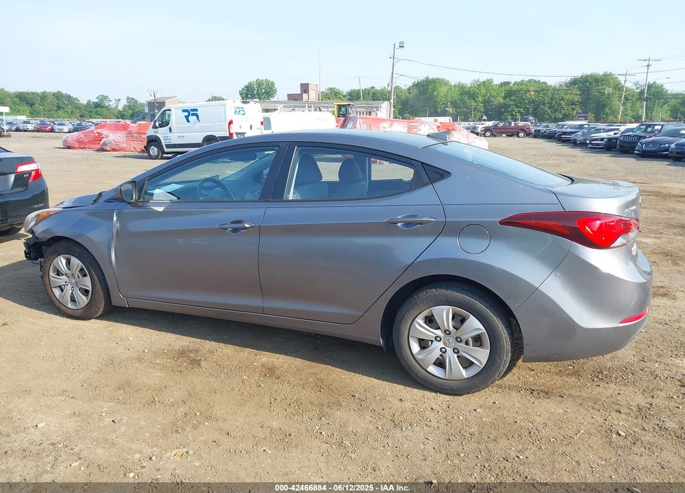 2016 HYUNDAI ELANTRA VIN: KMHDH4AE6GU636495