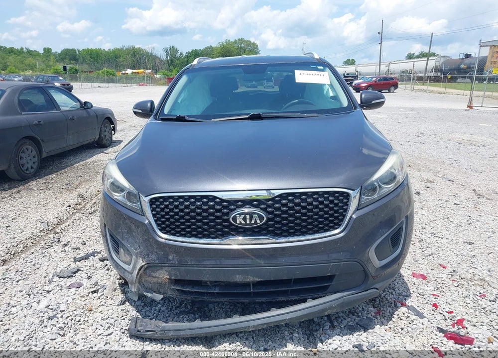 2017 KIA SORENTO VIN: 5XYPG4A38HG277009