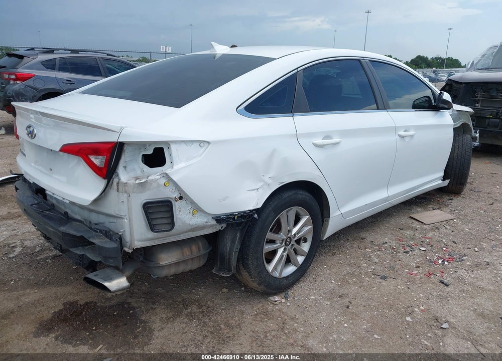 2016 HYUNDAI SONATA VIN: 5NPE24AF4GH349881