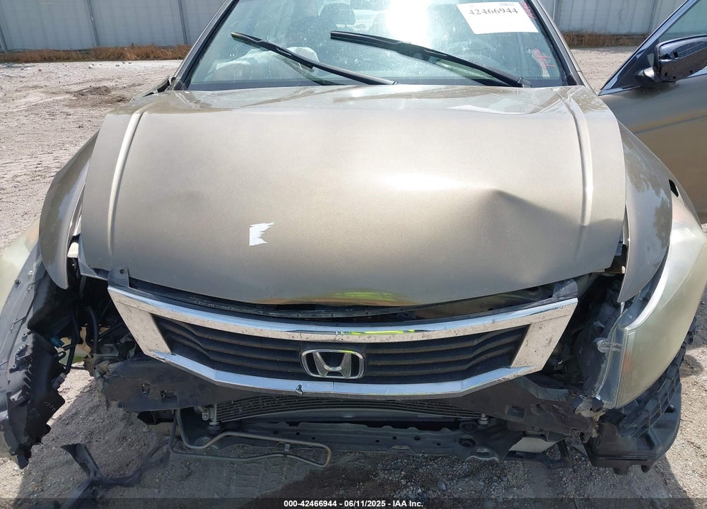 2008 HONDA ACCORD VIN: 1HGCP26898A028257