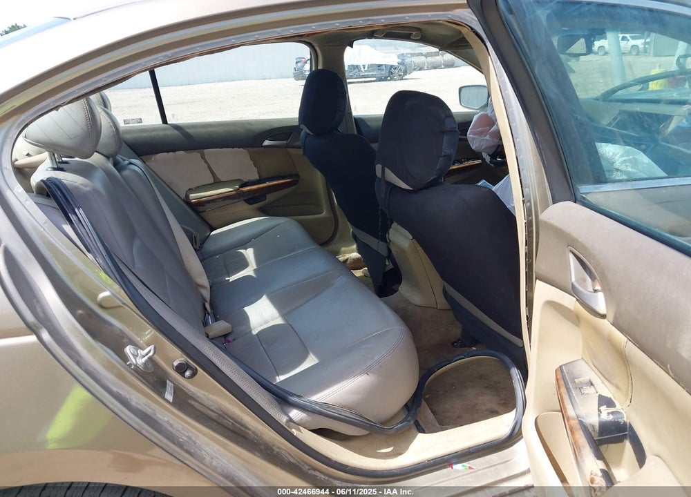 2008 HONDA ACCORD VIN: 1HGCP26898A028257