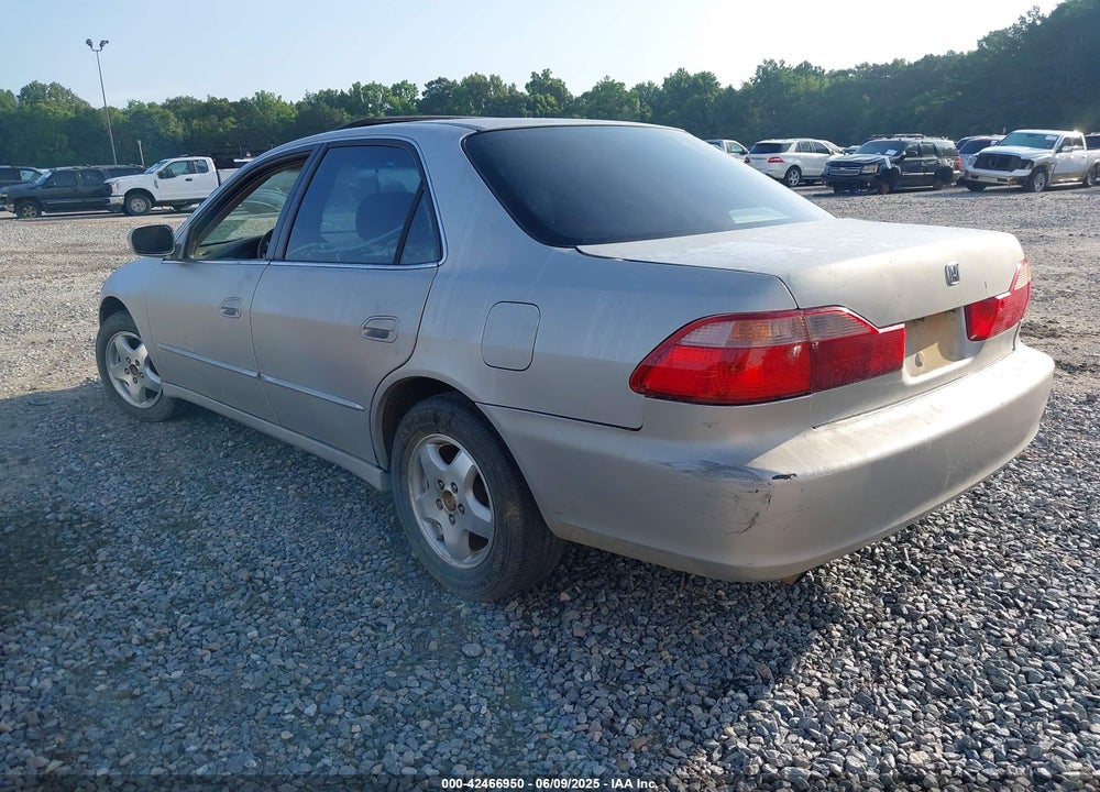 1999 HONDA ACCORD EX V6 VIN: 1HGCG1652XA048736