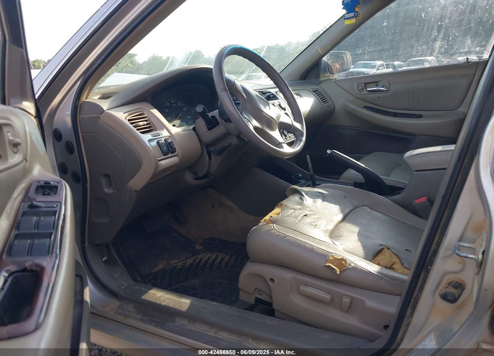 1999 HONDA ACCORD EX V6 VIN: 1HGCG1652XA048736
