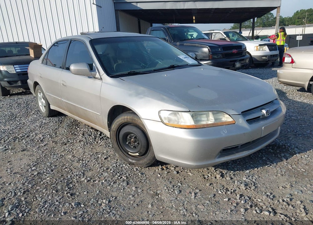 1999 HONDA ACCORD EX V6 VIN: 1HGCG1652XA048736