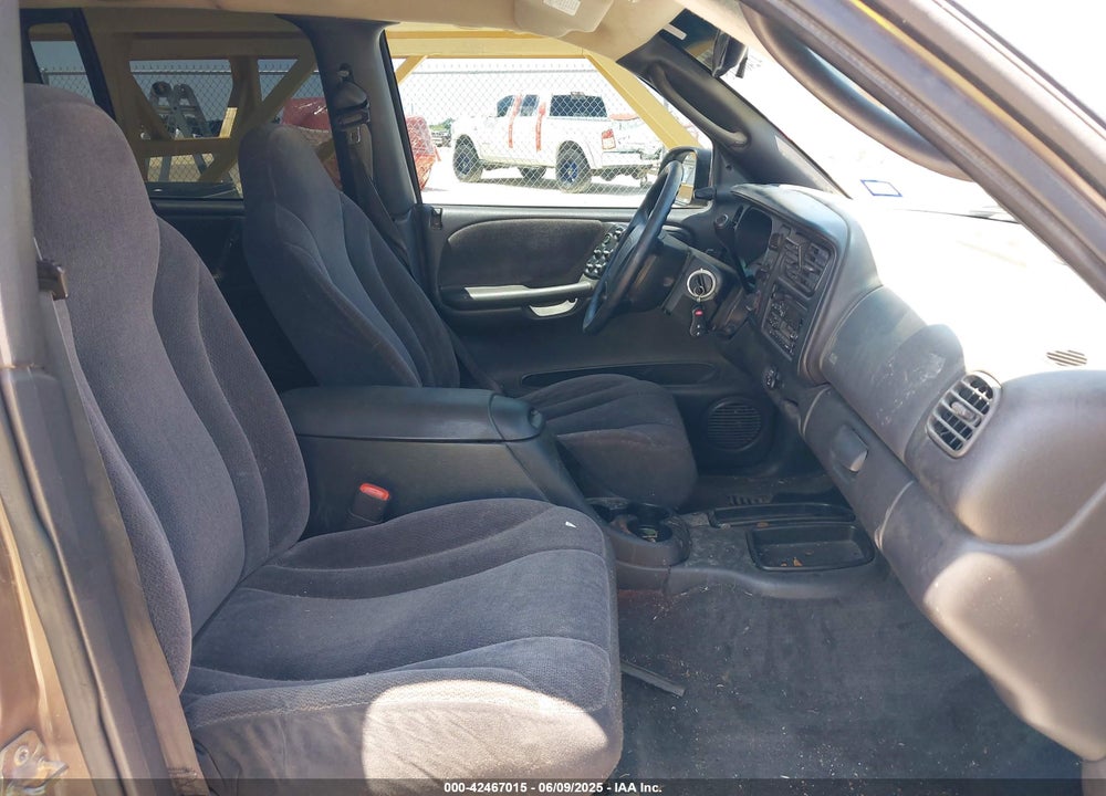 2000 DODGE DAKOTA SLT/SPORT VIN: 1B7GL2AZ8YS716918