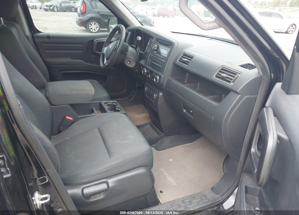2013 HONDA RIDGELINE VIN: 5FPYK1F26DB013832