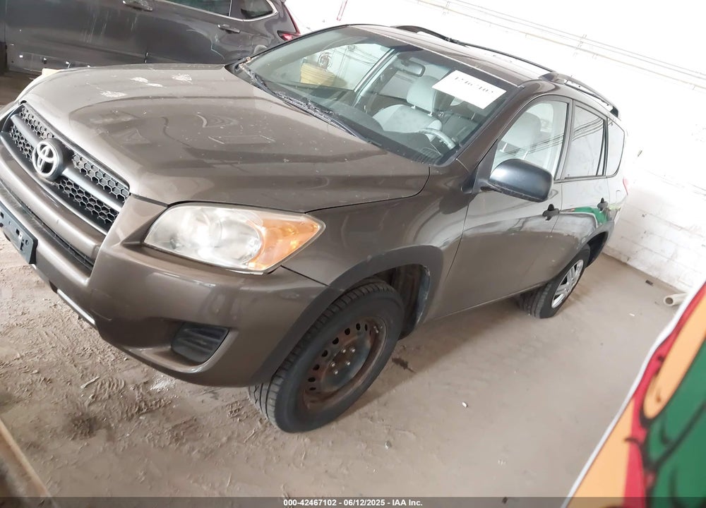 2009 TOYOTA RAV4 VIN: JTMBF33V995002135