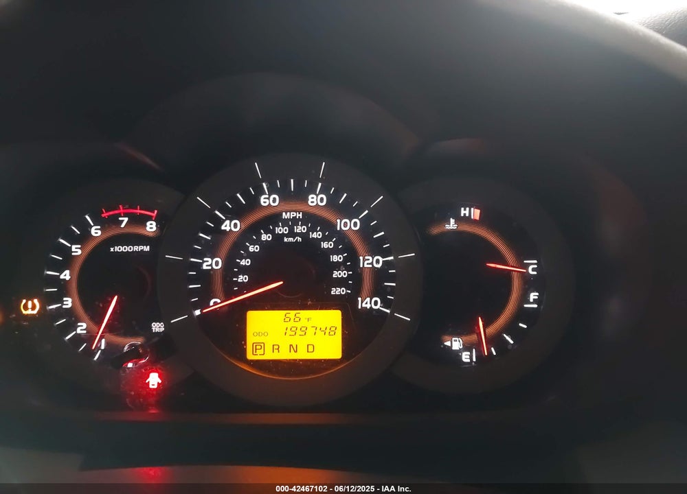 2009 TOYOTA RAV4 VIN: JTMBF33V995002135