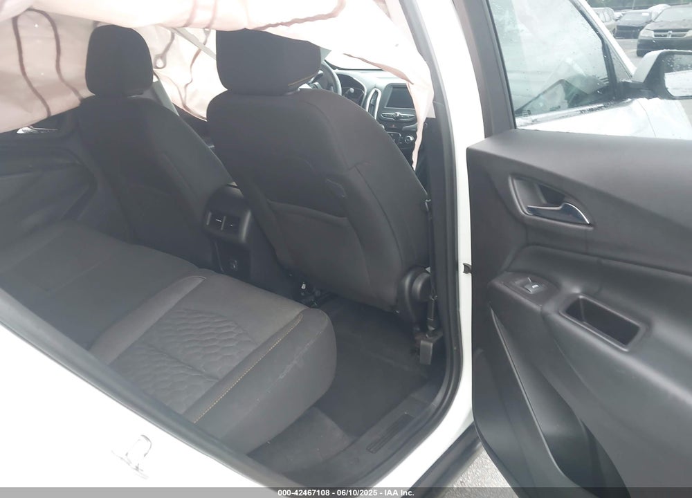 2019 CHEVROLET EQUINOX VIN: 2GNAXKEV0K6124870