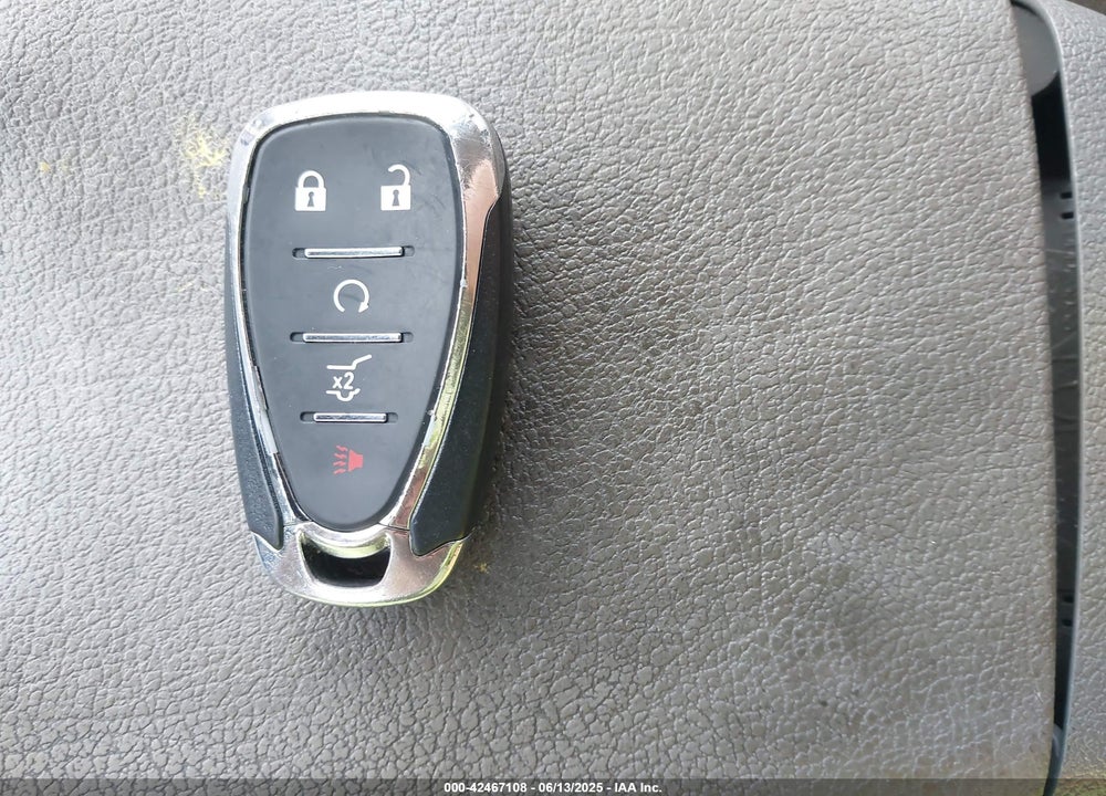 2019 CHEVROLET EQUINOX VIN: 2GNAXKEV0K6124870