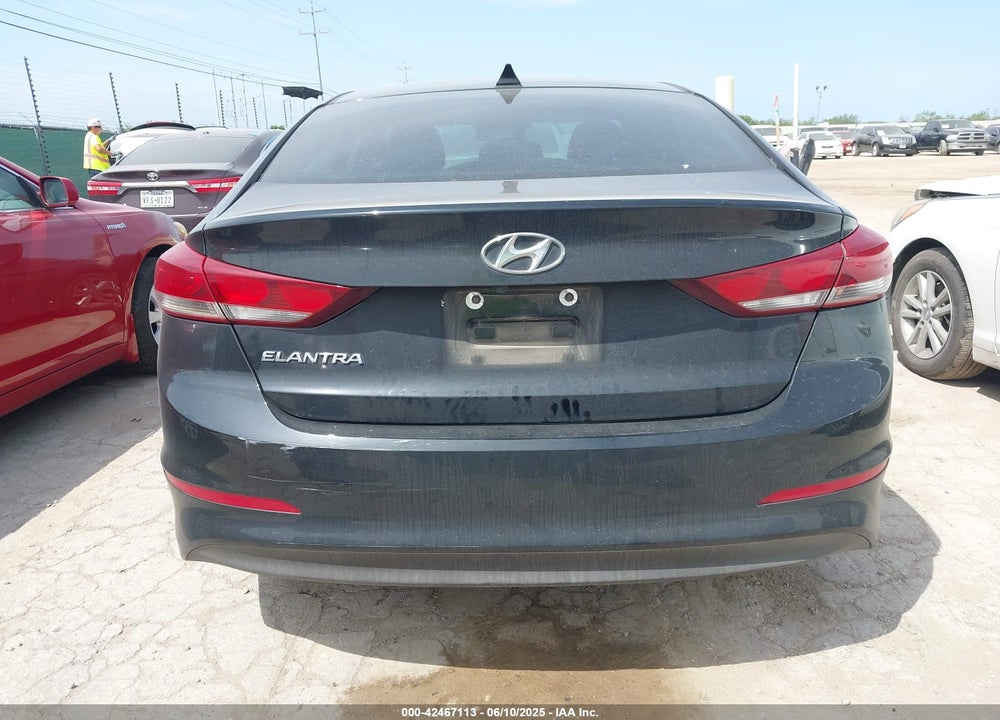 2018 HYUNDAI ELANTRA SEL VIN: KMHD84LF2JU504251