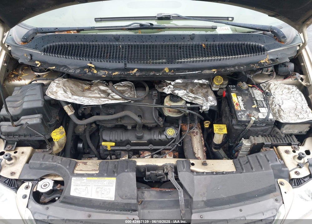 2003 CHRYSLER TOWN & COUNTRY LX VIN: 2C4GP44L13R132460