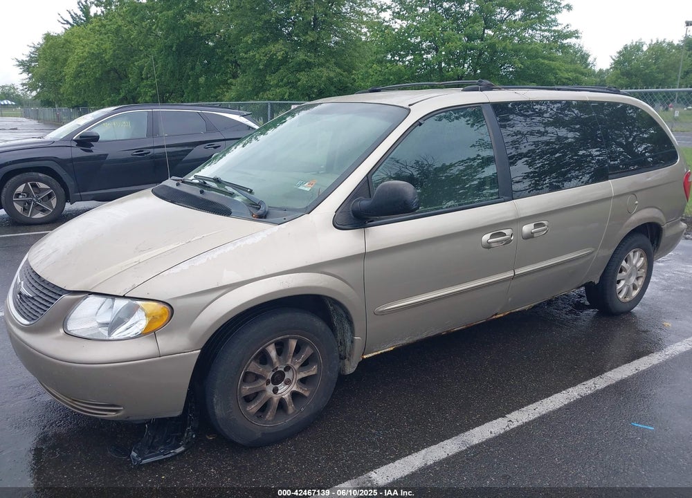 2003 CHRYSLER TOWN & COUNTRY LX VIN: 2C4GP44L13R132460