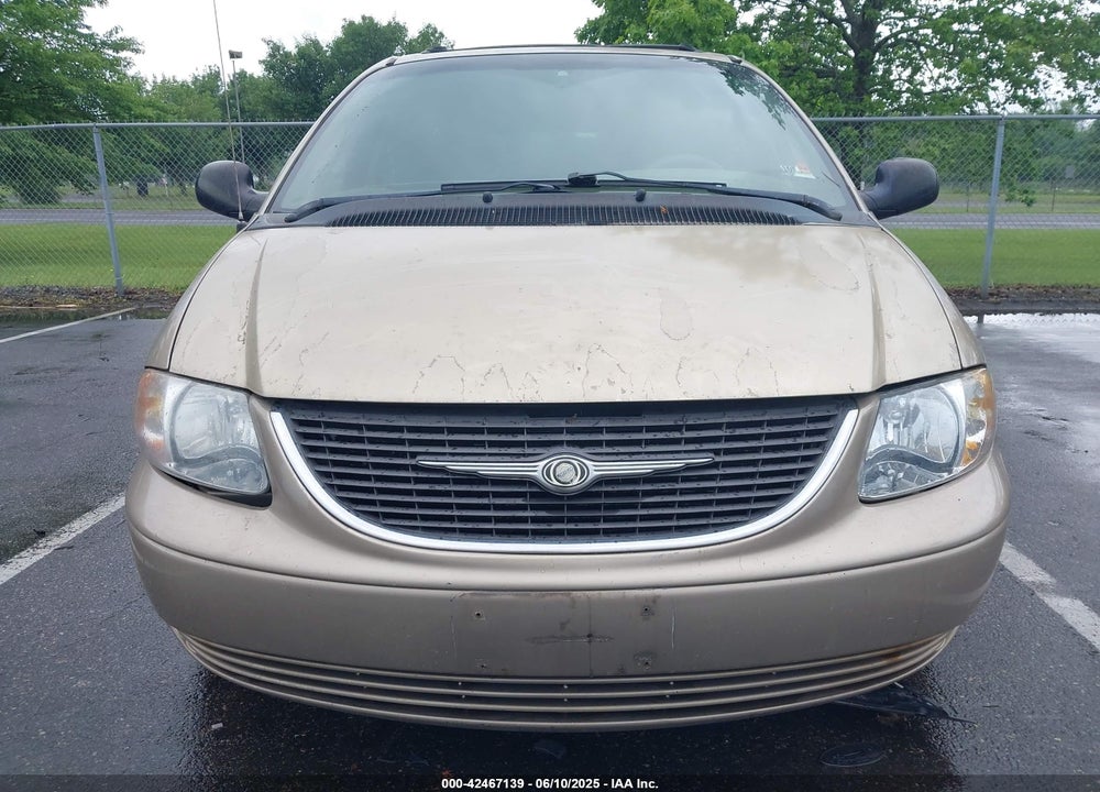 2003 CHRYSLER TOWN & COUNTRY LX VIN: 2C4GP44L13R132460