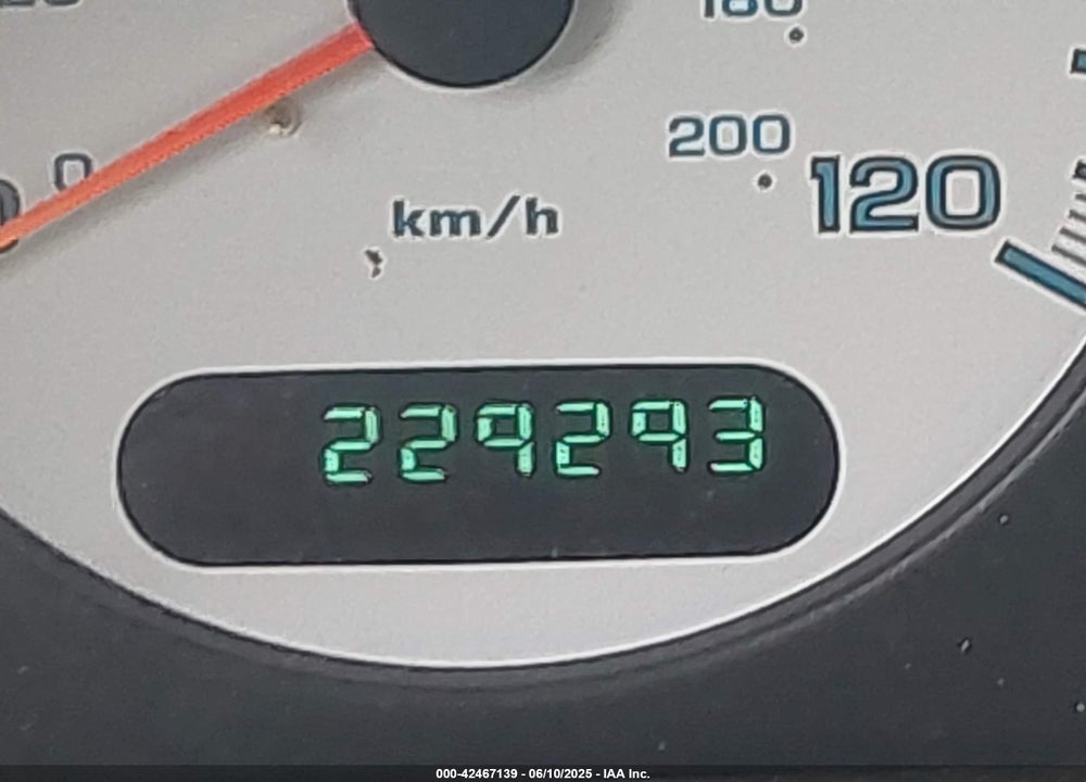 2003 CHRYSLER TOWN & COUNTRY LX VIN: 2C4GP44L13R132460
