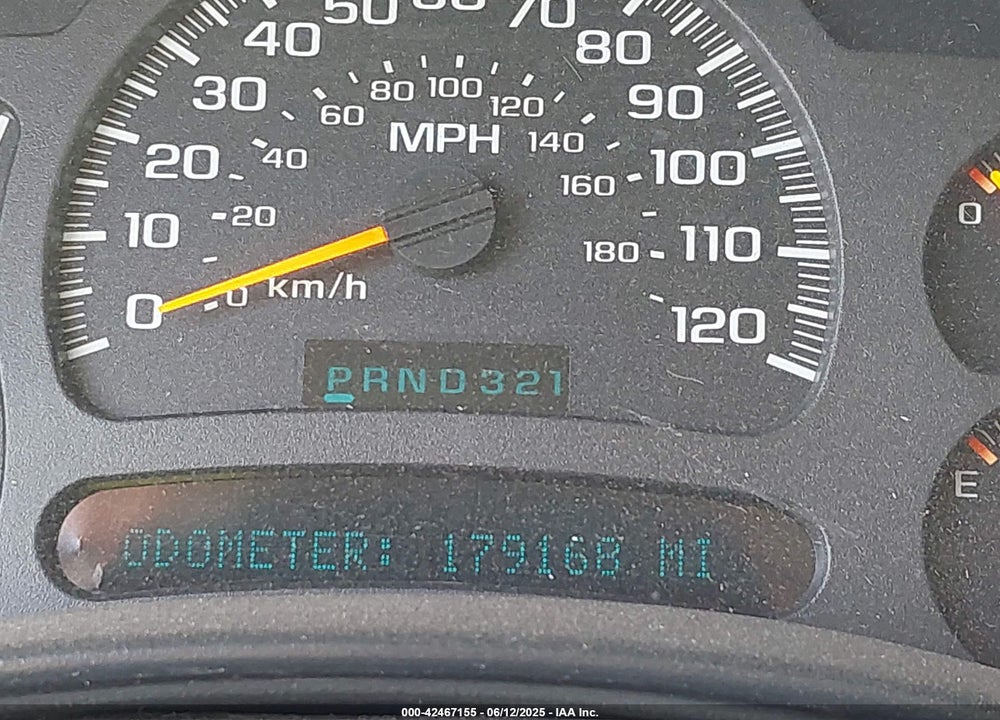 2003 CHEVROLET SUBURBAN 1500 LS VIN: 1GNFK16Z83J207998