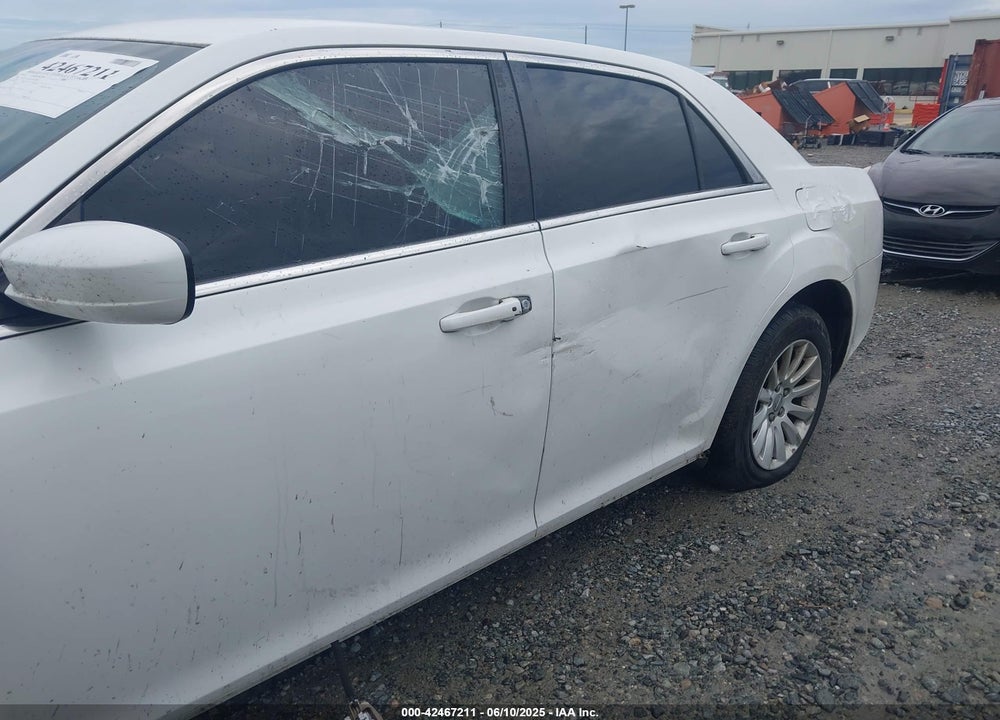 2012 CHRYSLER 300 VIN: 2C3CCAAG5CH142628
