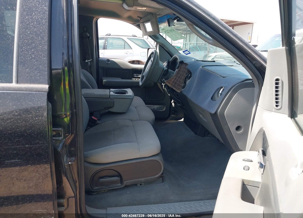 2004 FORD F-150 XLT VIN: 1FTRW12W74KD52239