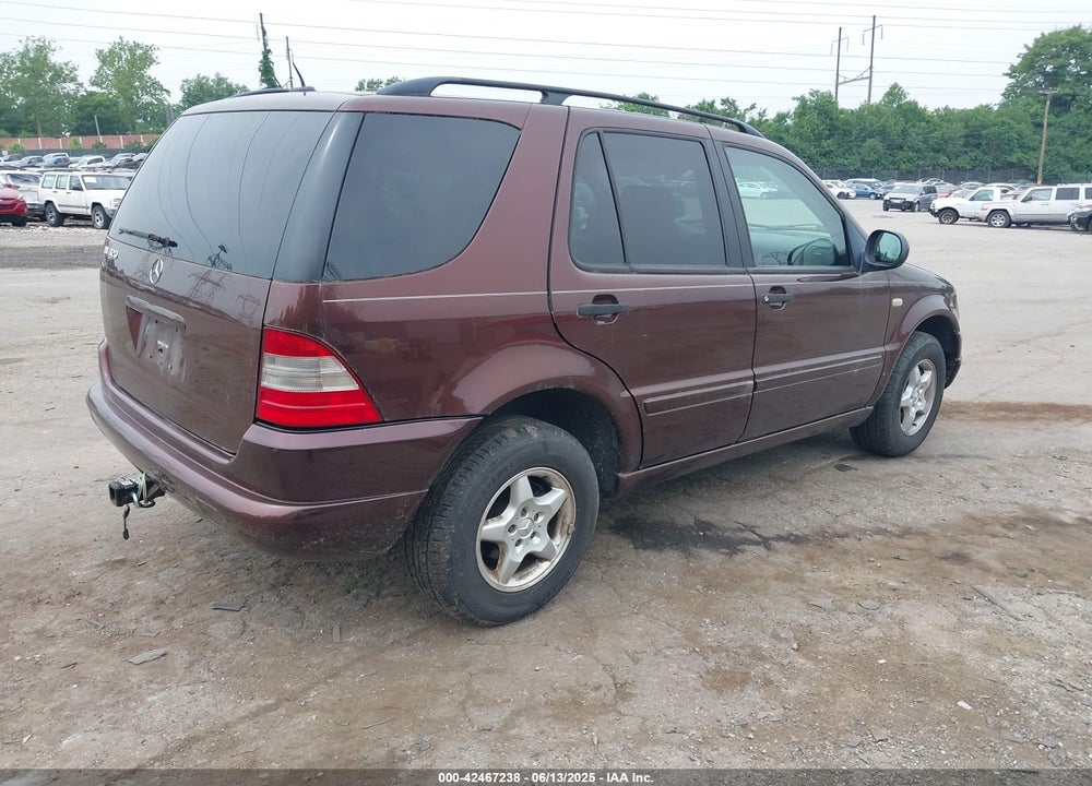 2001 MERCEDES-BENZ ML 320 VIN: 4JGAB54EX1A243467