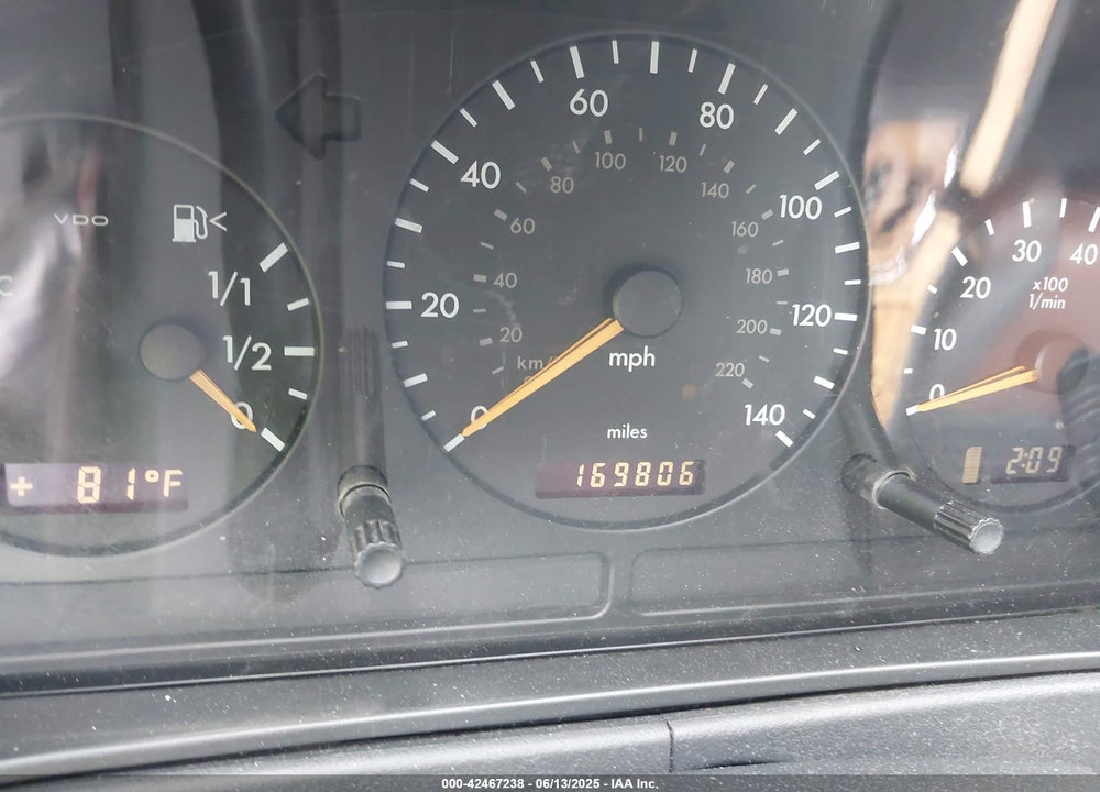 2001 MERCEDES-BENZ ML 320 VIN: 4JGAB54EX1A243467
