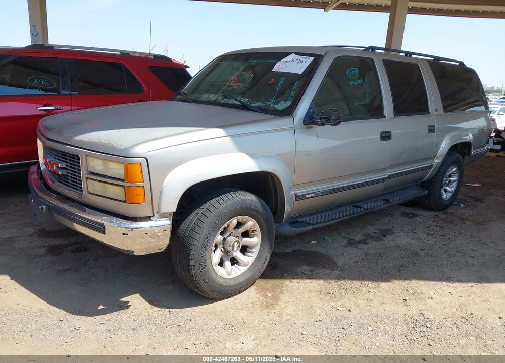 1999 GMC SUBURBAN 1500 SL VIN: 3GKFK16R8XG501843