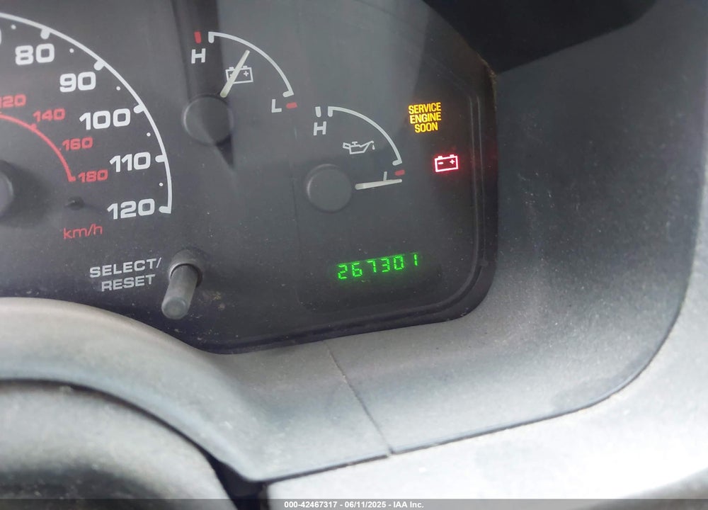 2002 FORD EXPLORER XLS VIN: 1FMZU72K92ZC87108