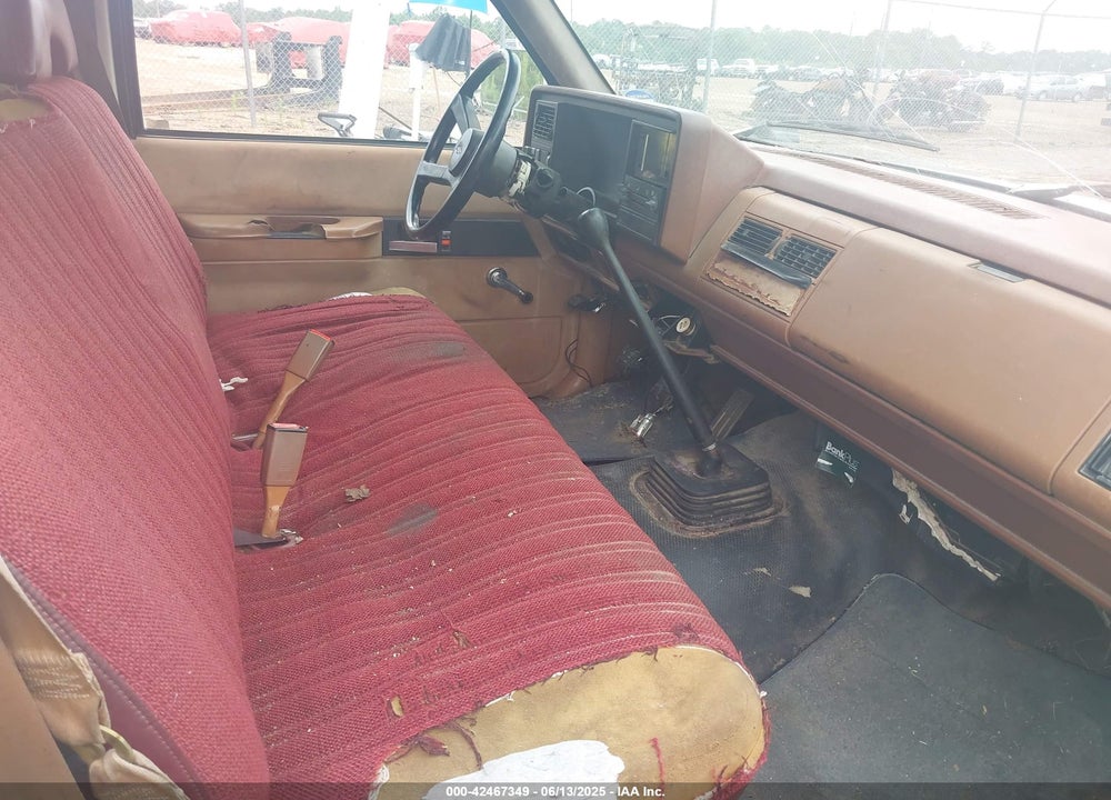 1990 CHEVROLET GMT-400 C1500 VIN: 2GCEC14K0L1181608