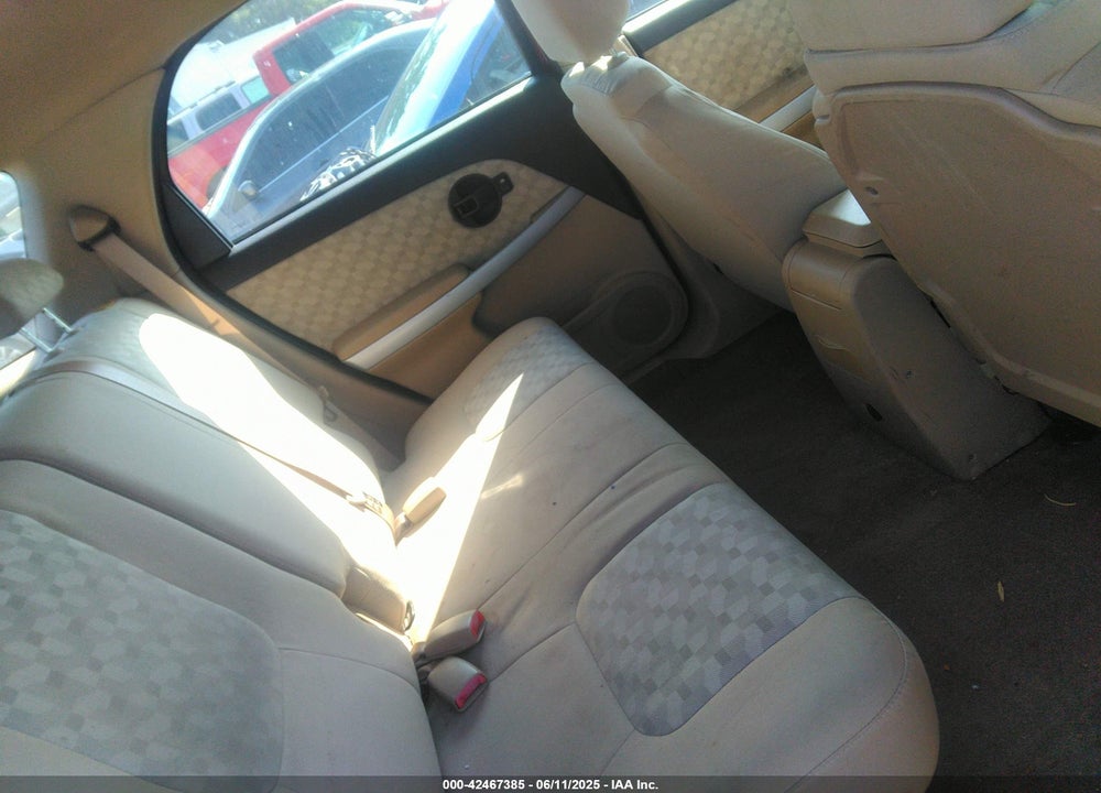 2007 CHEVROLET EQUINOX LS VIN: 2CNDL13F676241153