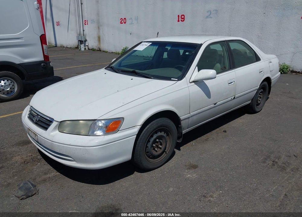 2001 TOYOTA CAMRY CE VIN: 4T1BG22K11U836730