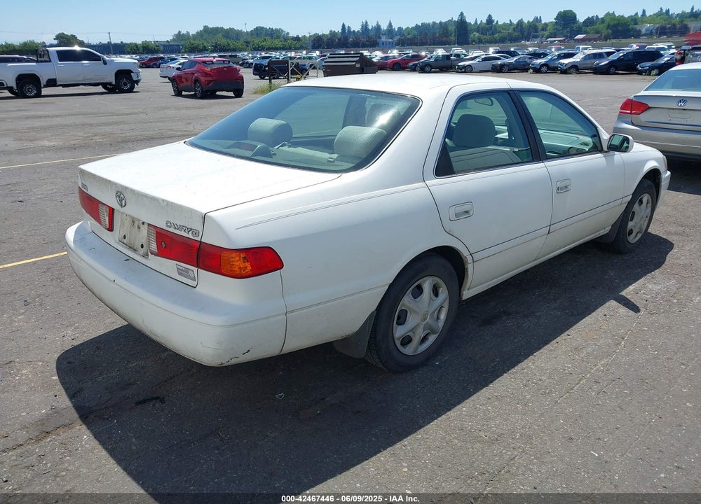 2001 TOYOTA CAMRY CE VIN: 4T1BG22K11U836730