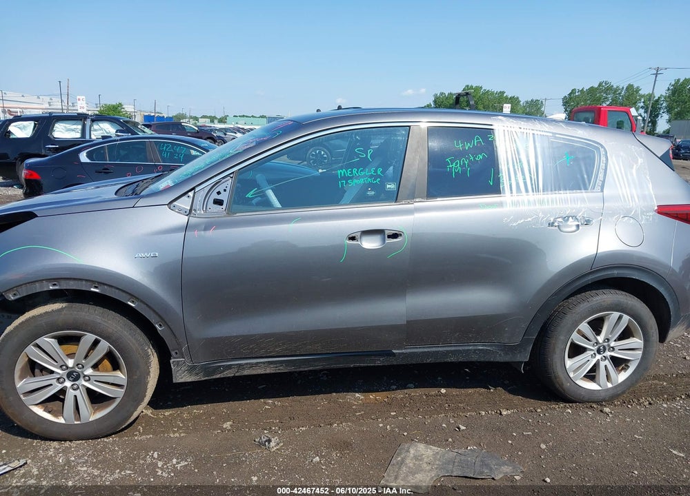 2017 KIA SPORTAGE LX VIN: KNDPMCAC2H7041861