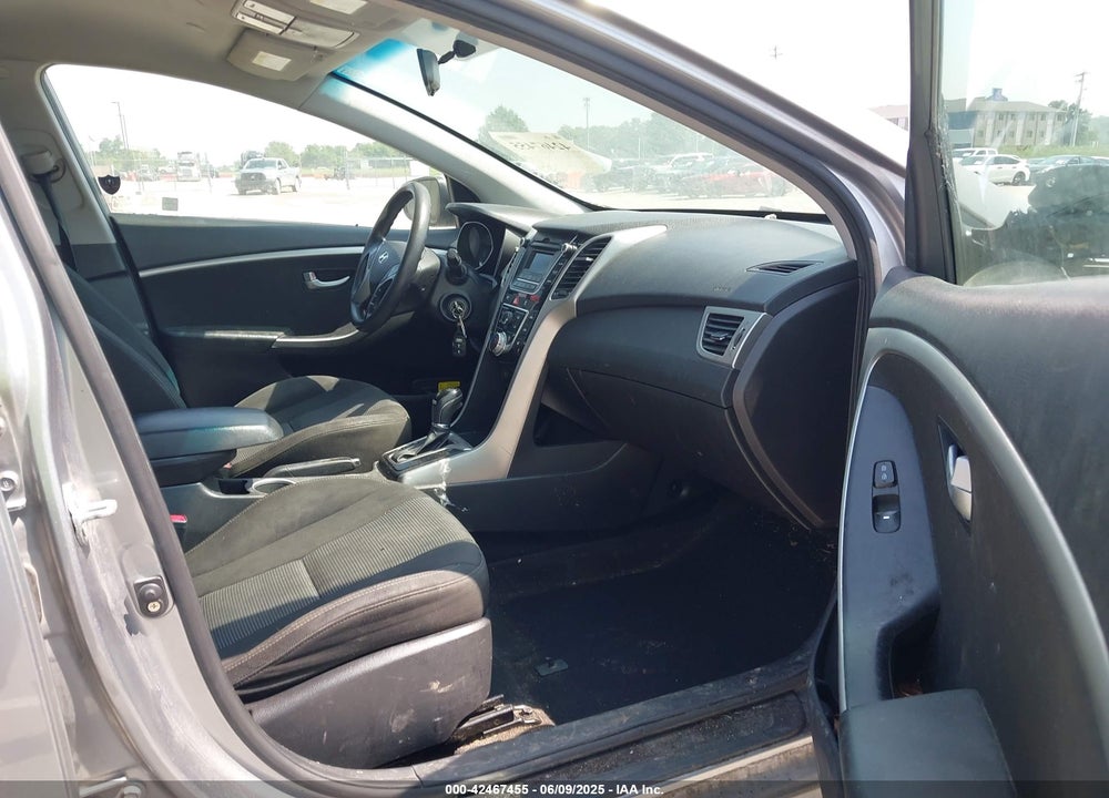 2014 HYUNDAI ELANTRA GT VIN: KMHD35LHXEU158865