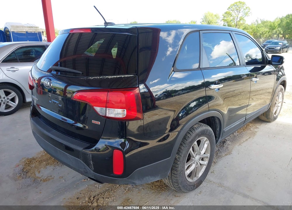 2015 KIA SORENTO VIN: 5XYKT3A6XFG607210