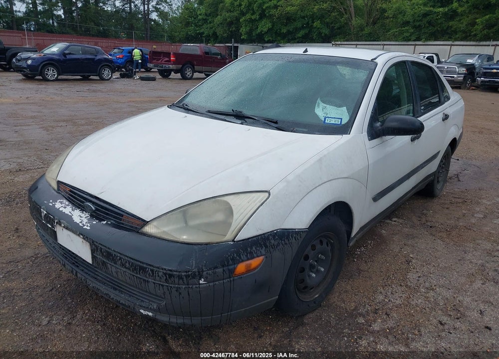 2000 FORD FOCUS LX VIN: 1FAFP33P0YW295695