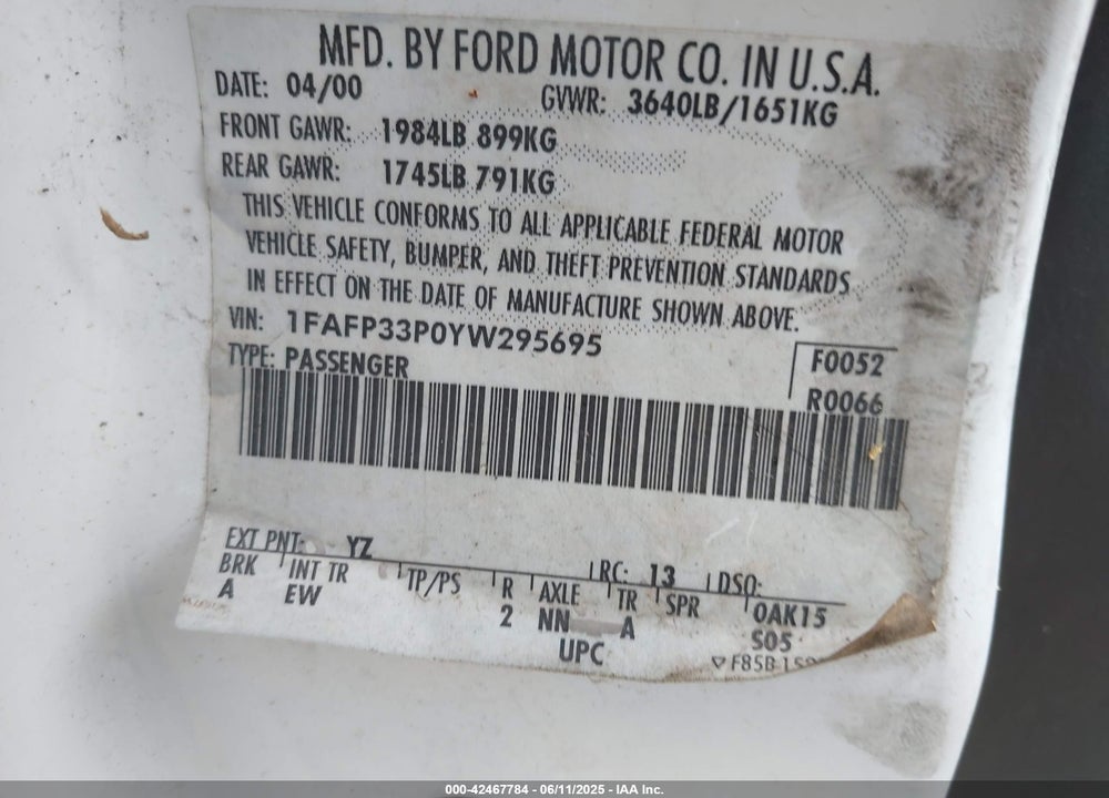 2000 FORD FOCUS LX VIN: 1FAFP33P0YW295695