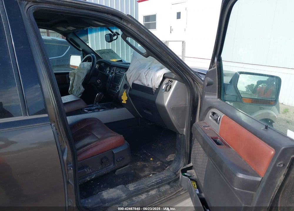2008 FORD EXPEDITION EL EDDIE BAUER/KING RANCH VIN: 1FMFK185X8LA21745