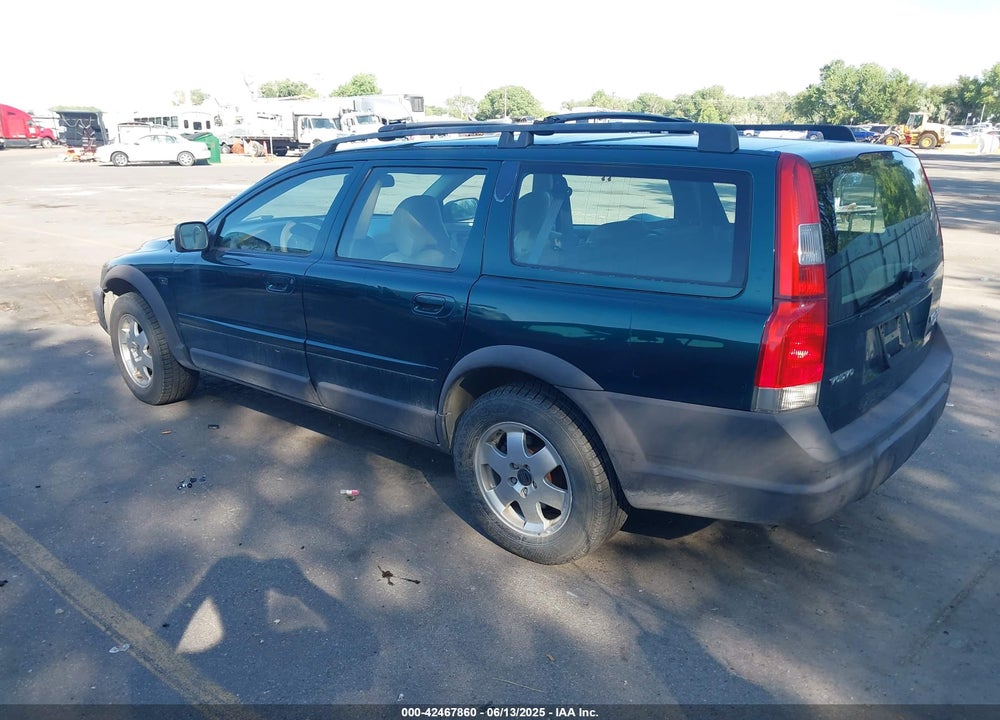 2002 VOLVO V70 VIN: YV1SZ58D921075855