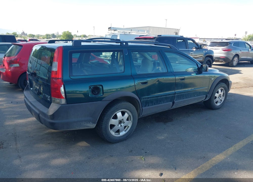 2002 VOLVO V70 VIN: YV1SZ58D921075855