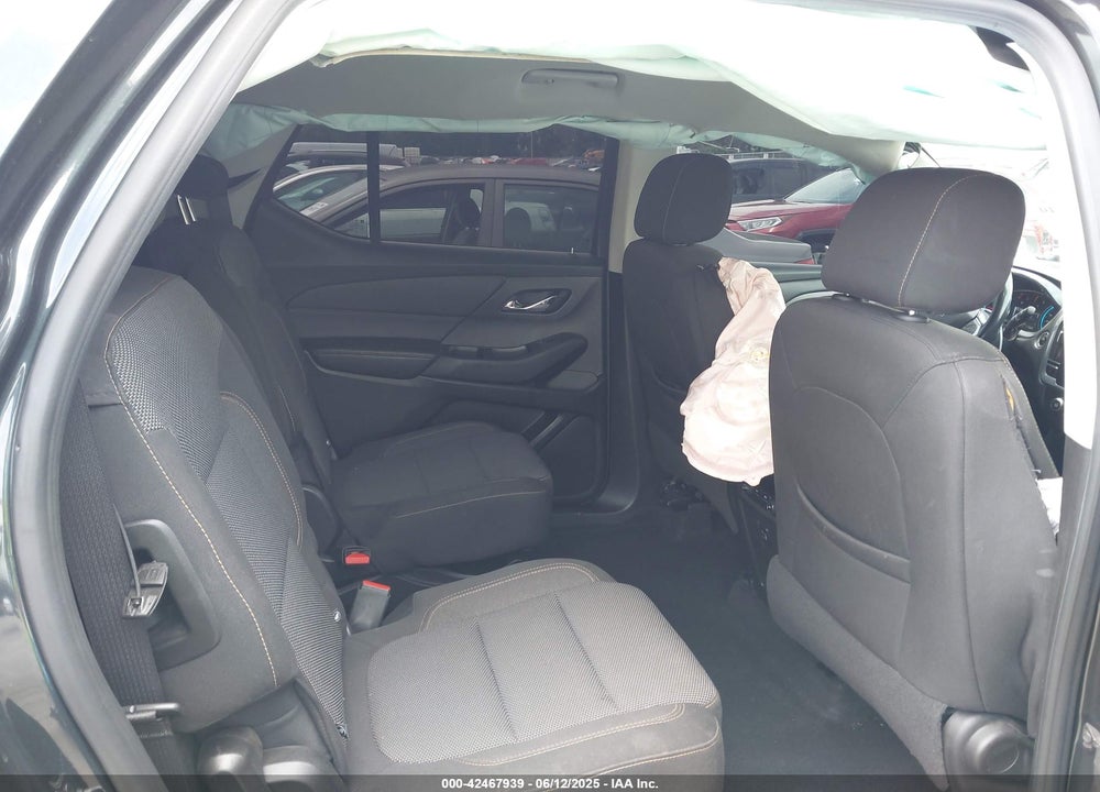 2018 CHEVROLET TRAVERSE VIN: 1GNERGKW7JJ133119