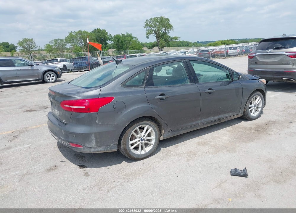 2016 FORD FOCUS VIN: 1FADP3F2XGL298174